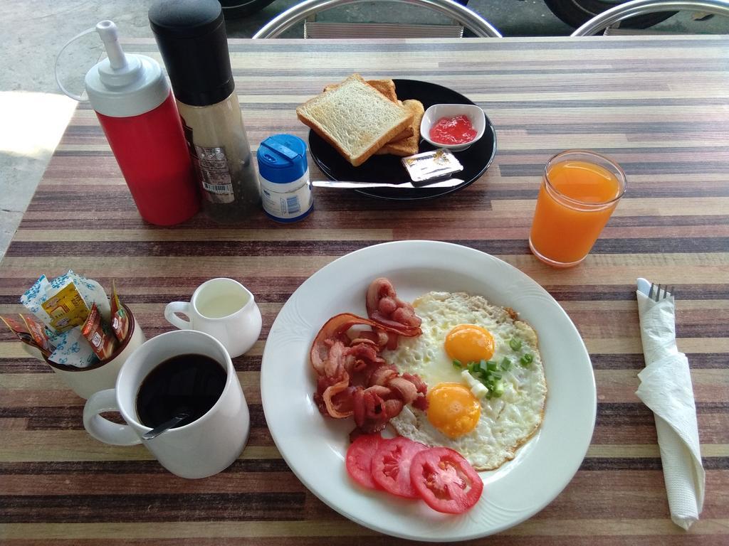 Hi Guesthouse Airport Chiang Mai Eksteriør billede