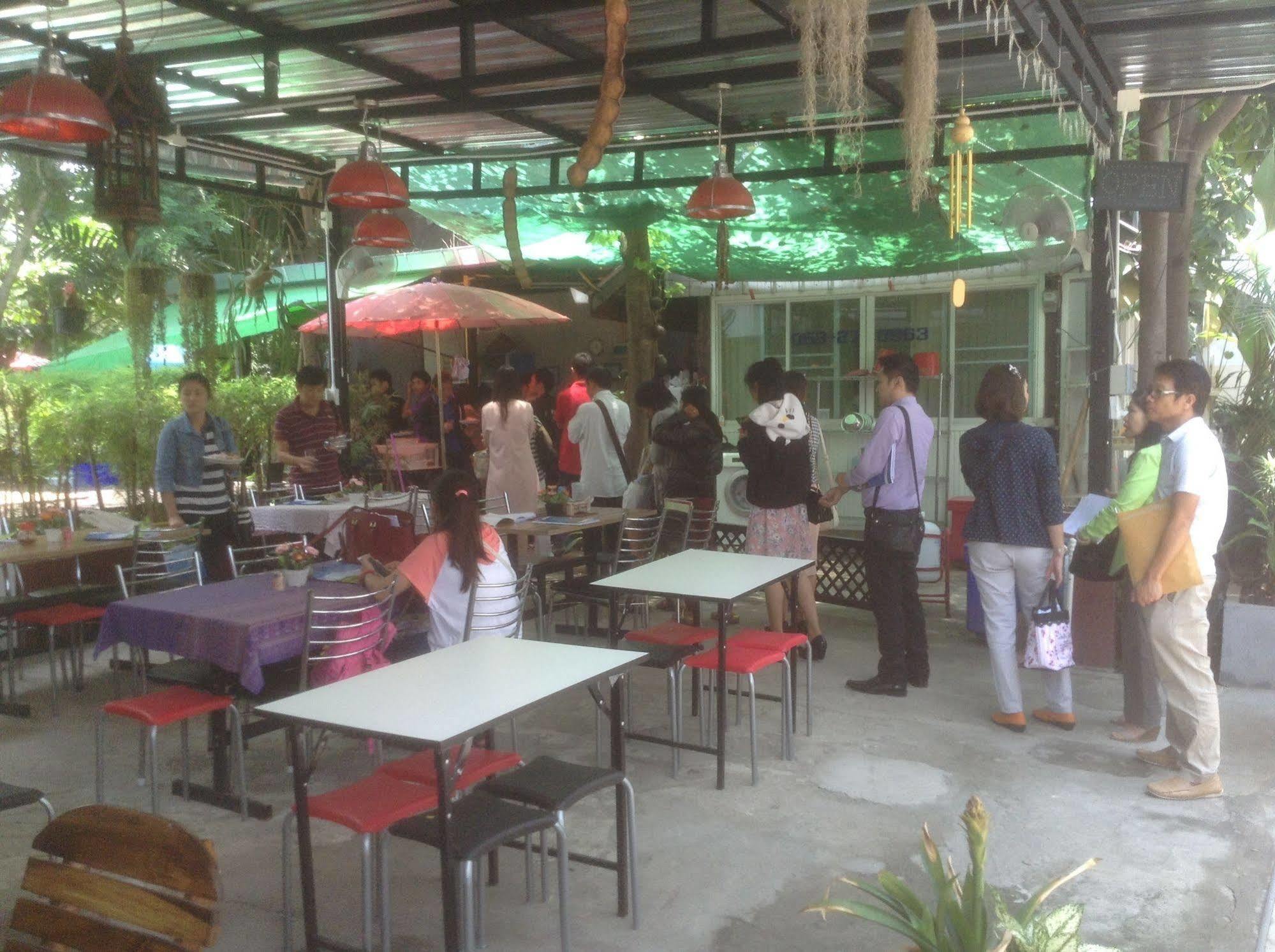 Hi Guesthouse Airport Chiang Mai Eksteriør billede