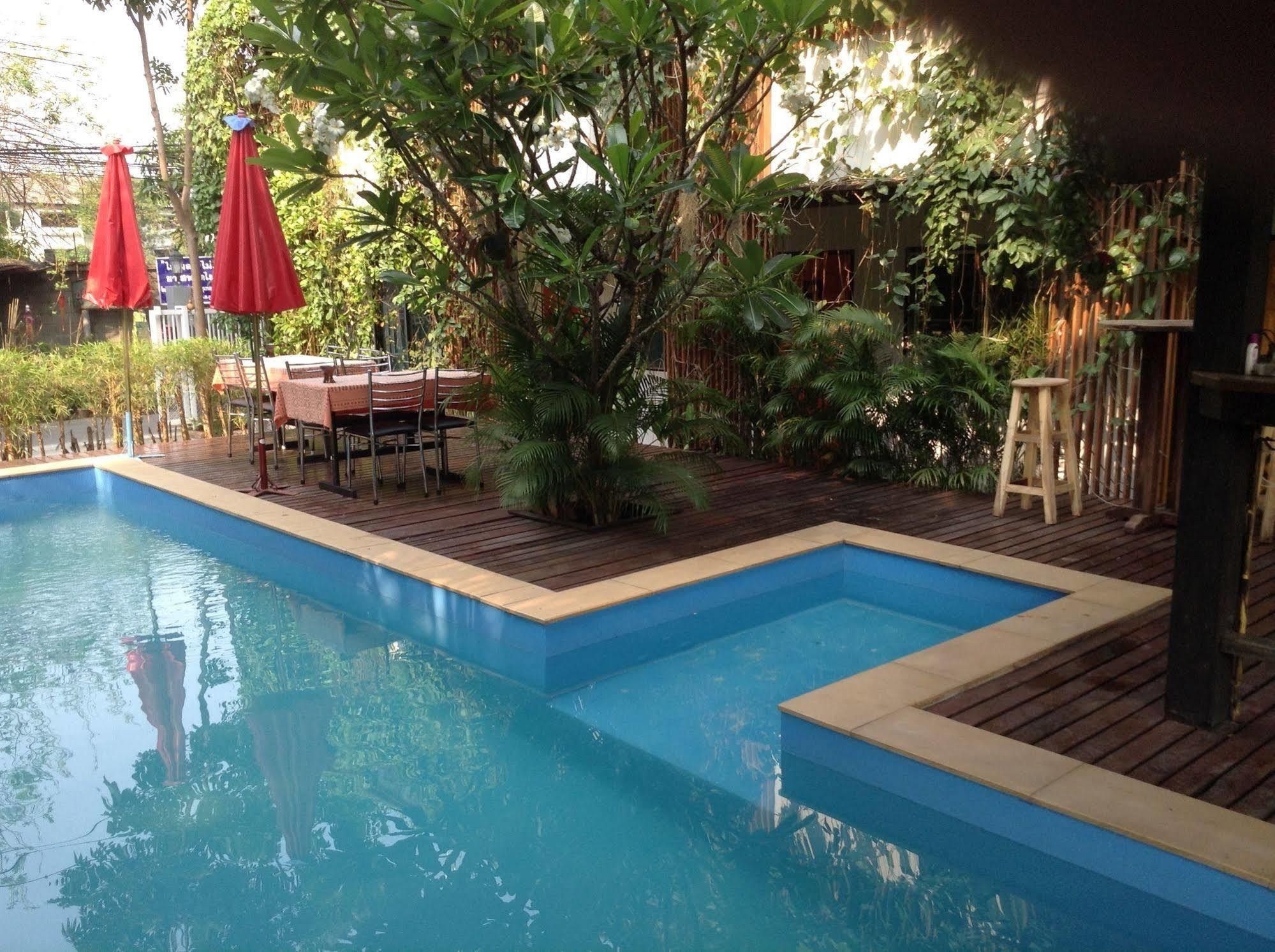 Hi Guesthouse Airport Chiang Mai Eksteriør billede